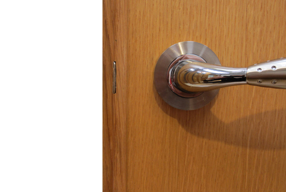 Solid White Oak Double Door J-Strip